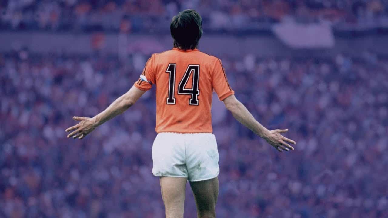 Johan Cruyff, “Columbus” của bóng đá thế giới | ELLE Man Vietnam