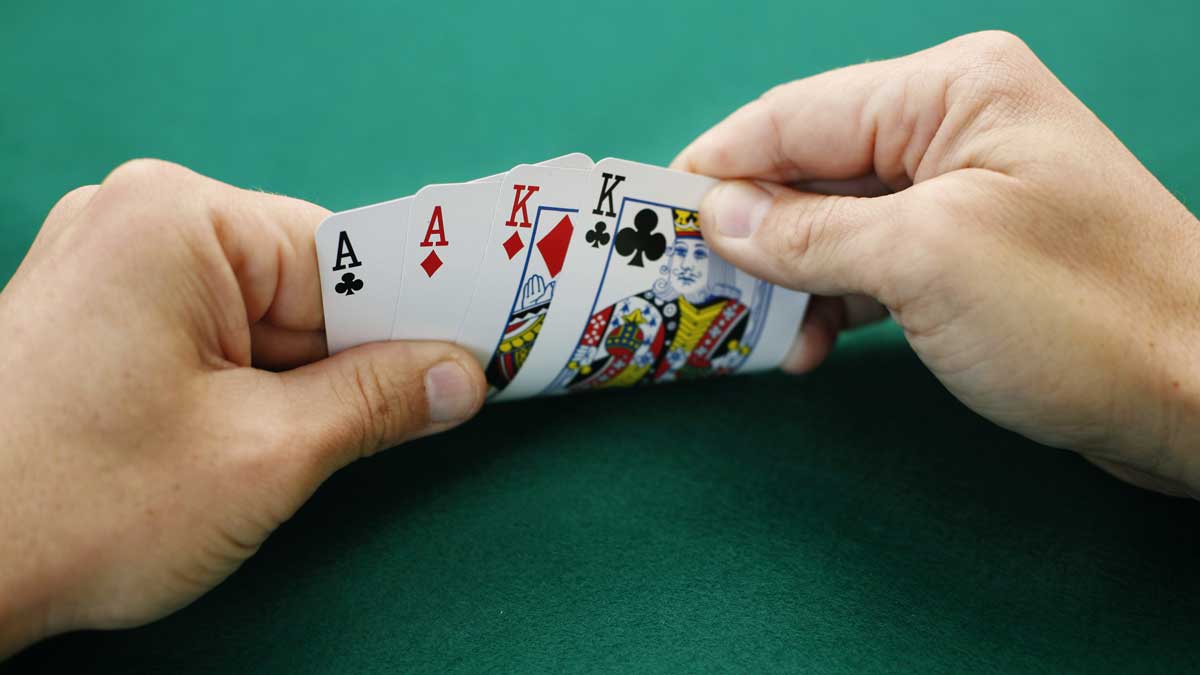 20 Tay Bài Mở Đầu Tốt Nhất Trong Poker Omaha | Natural8