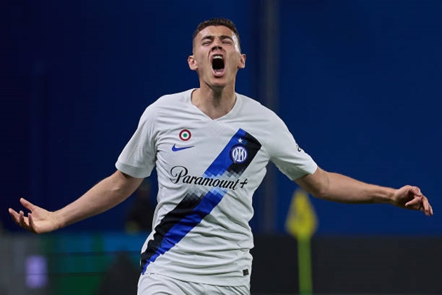 Thông tin chi tiết về Kristjan Asllani (player.country.country_name) – Đội bóng Inter, thành tích và thống kê mới nhất