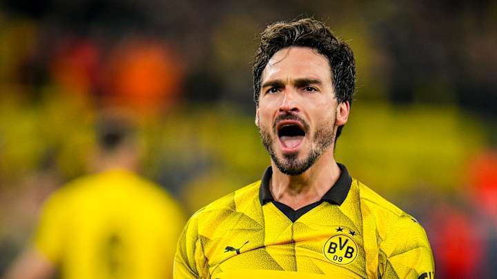 Mats Hummels gật đầu với Real