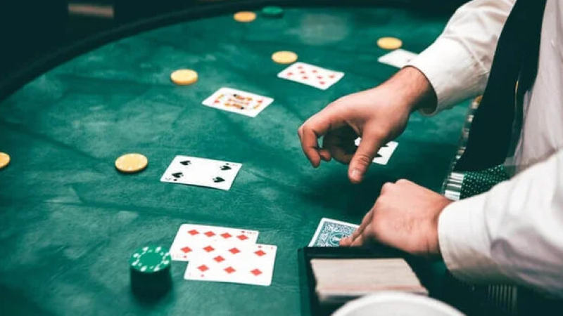 Hướng dẫn cách chơi bài binh 4 lá cho tân thủ