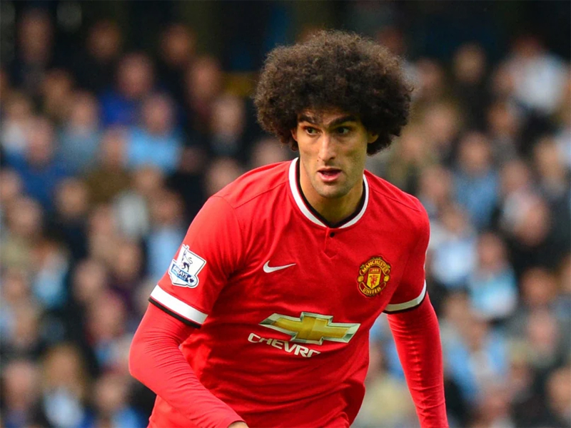 Marouane Fellaini với mái tóc xù thương hiệu tại MU
